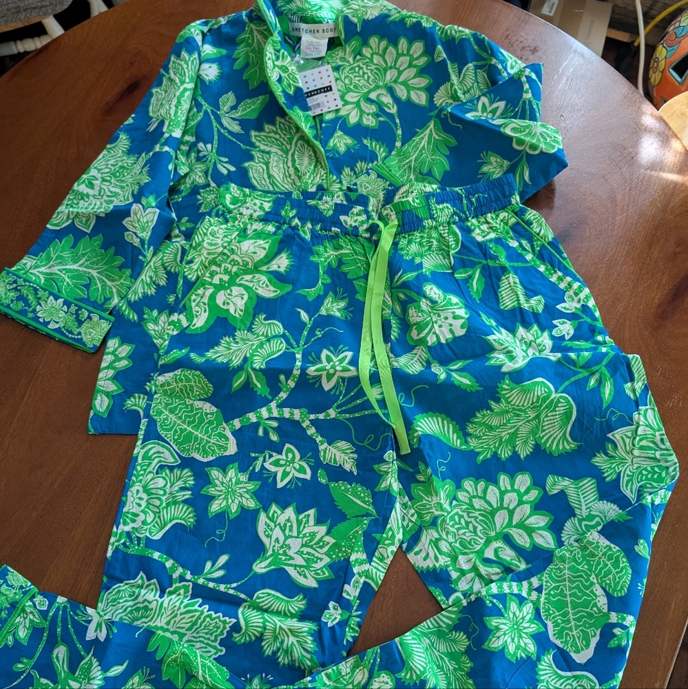 Gretchen Scott Brand new w/tags
